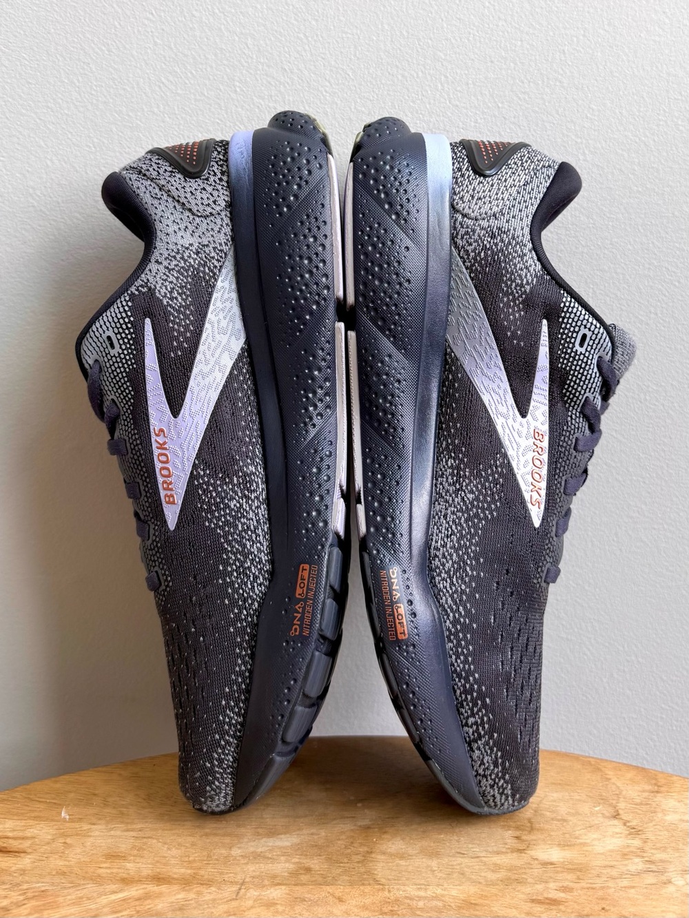 Brooks Ghost 16 Womens Running Shoes Black Grey Lavender 1204071B093 Size 9 - Picture 4 of 12